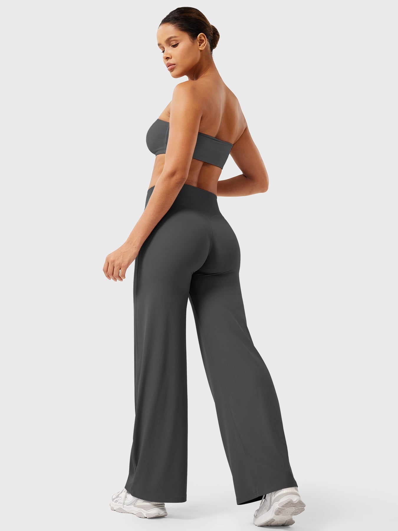 (Pre-Sale) Yeoreo Eddiy Straight Leg Leggings