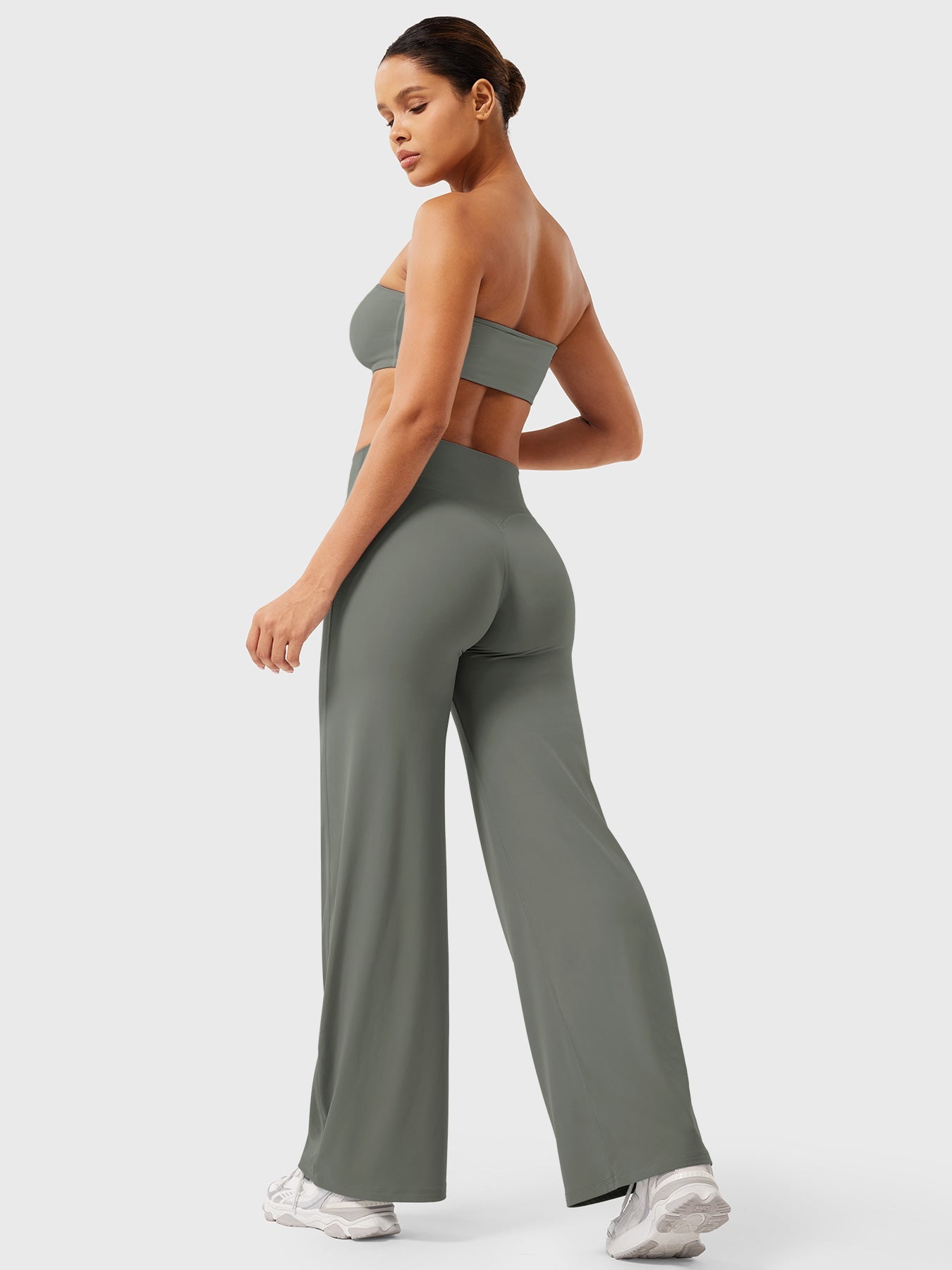 (Pre-Sale) Yeoreo Eddiy Straight Leg Leggings