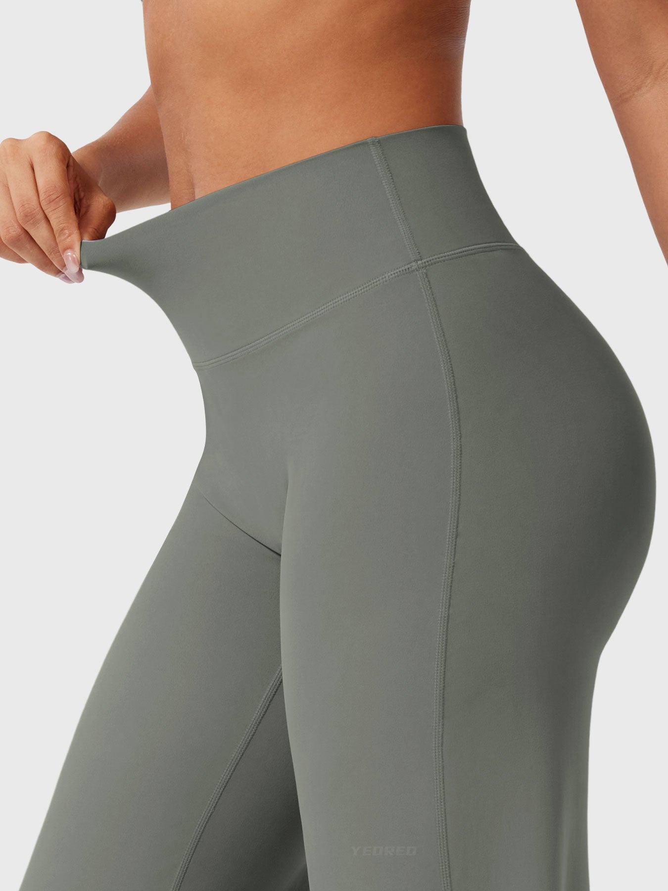 (Pre-Sale) Yeoreo Eddiy Straight Leg Leggings