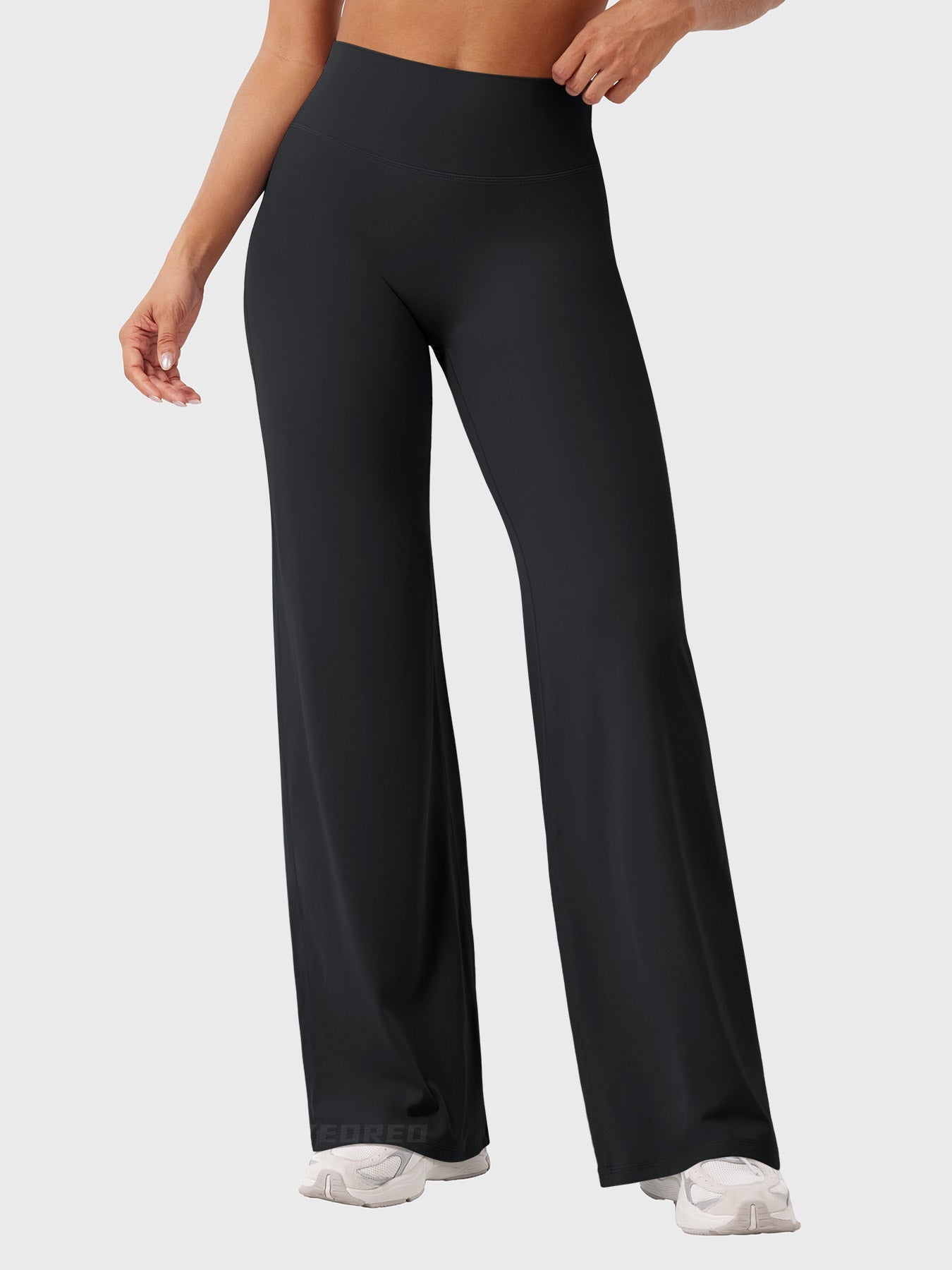 (Pre-Sale) Yeoreo Eddiy Straight Leg Leggings