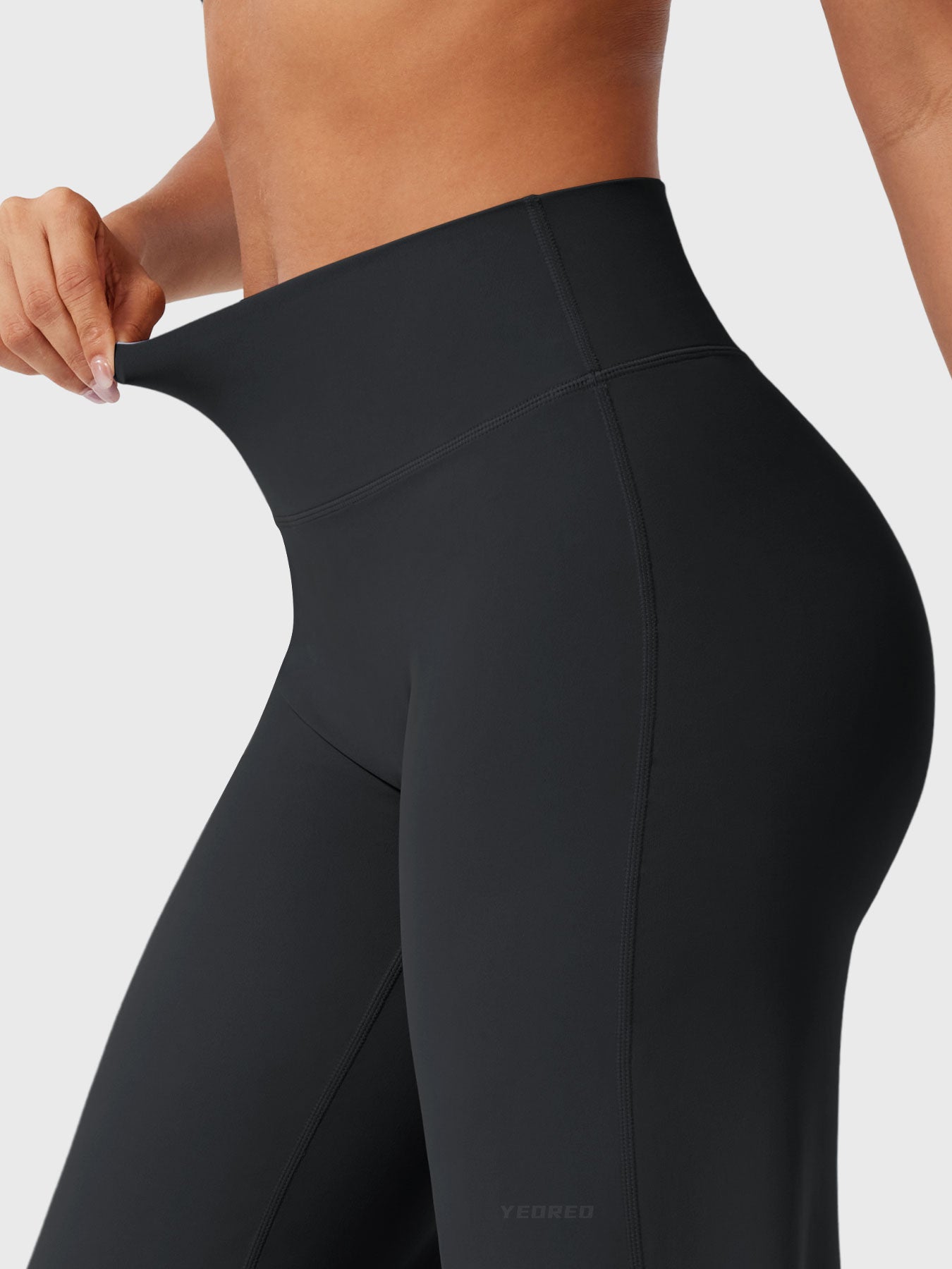 (Pre-Sale) Yeoreo Eddiy Straight Leg Leggings
